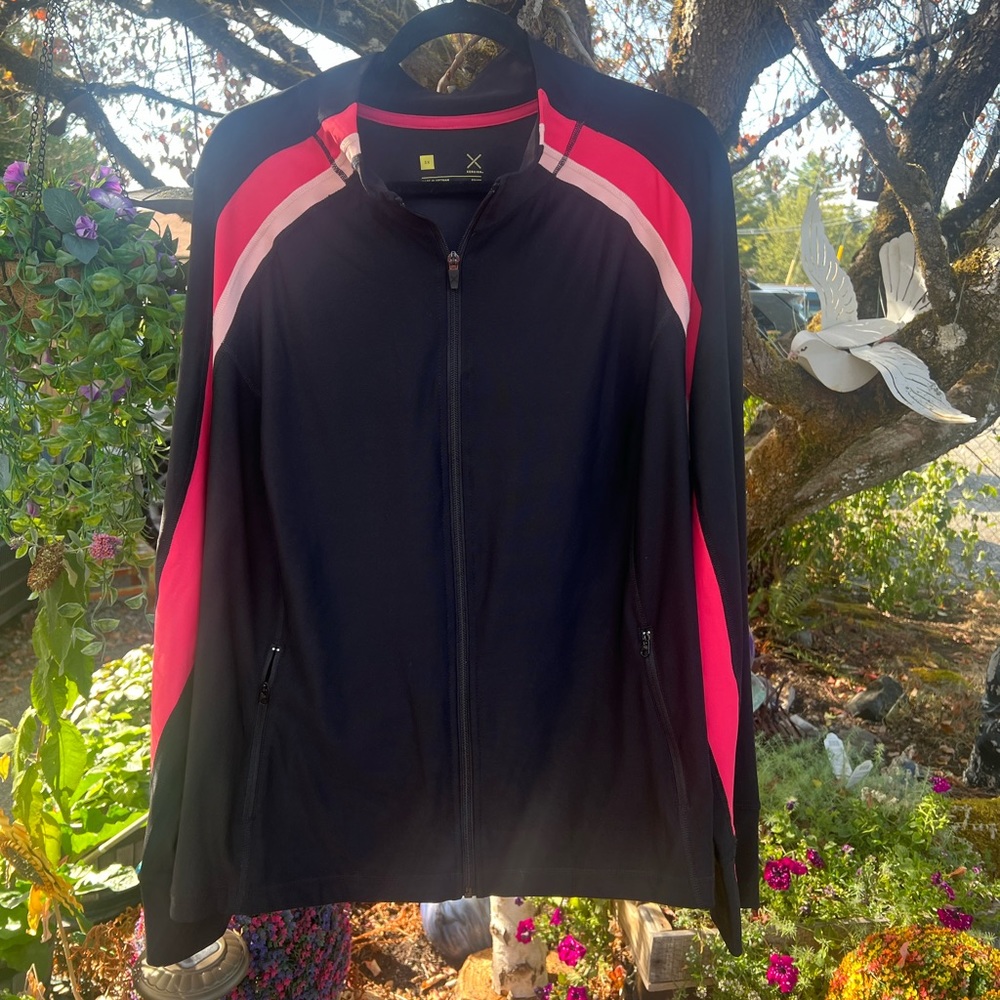 Xersion track jacket full zip athletic with thumb holes black and pink size 3x